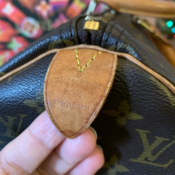 Authentic Louis Vuitton Keepall 45 - Picture 4 of 8